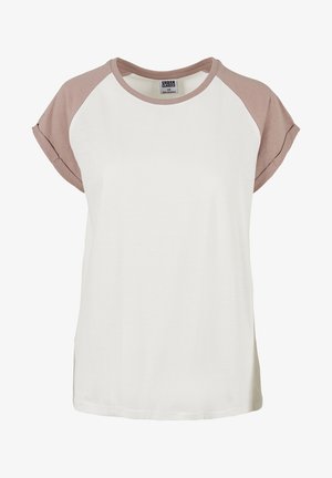 Lühikeste varrukatega T-särk, millel on valge keha ja heleda pruunid raglan-varrukad. Pehme puuvillane materjal, ümmargune kaelus ja rullitud varrukaääred.