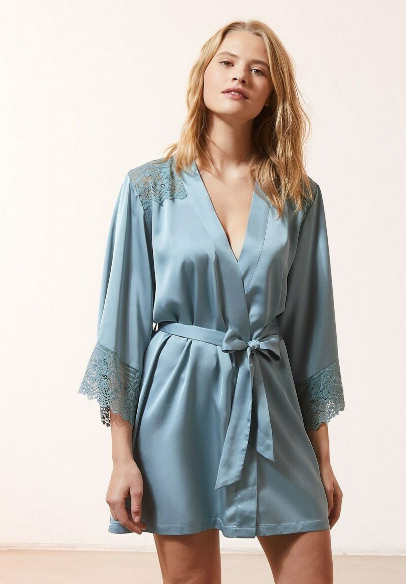 ensemble de nuit etam