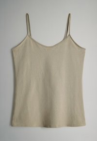 Beige Top mit Spaghettiträgern, aus weichem Stoff gefertigt. Hat eine glatte Textur und einen runden Ausschnitt mit dünnen Trägern, keine sichtbaren Muster oder Beschläge.