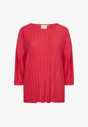 Czerwona bluzka plisowana z okrągłym dekoltem i rękawami balonowymi o długości trzech ćwierć, charakteryzująca się gładką fakturą i luźnym krojem.