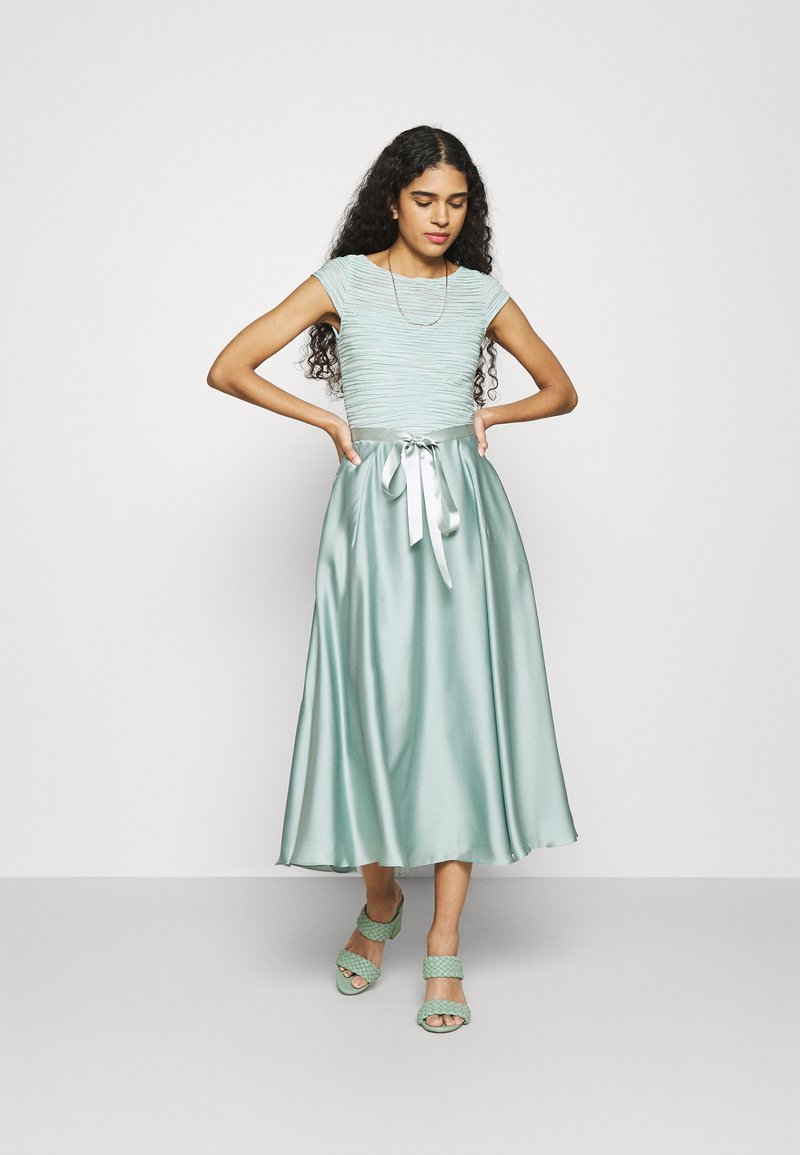 Swing Cocktailkleid Festliches Kleid Pistazie Silver Mint Zalando De 