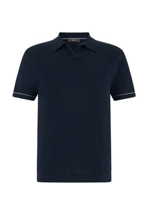 Marineblauw poloshirt met korte mouwen, een kraag en witte biezen aan de mouwboorden, getoond op een witte achtergrond.