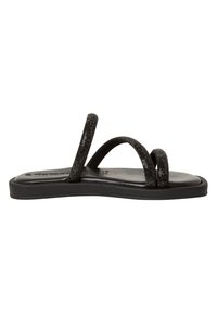 Sandali neri con tre sottili cinturini scintillanti e una suola piatta e liscia. Realizzati in materiale sintetico con un design minimalista.