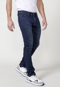 Thumbnail Image 4