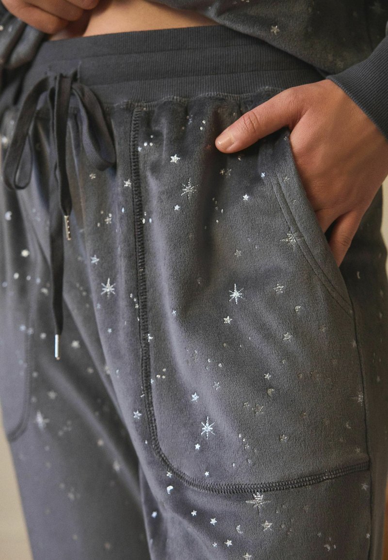 Next SUPERSOFT SET  - Pidžaamakomplekt - charcoal grey star