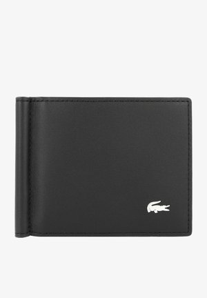 Cartera de cuero negra con textura suave, diseño de doble pliegue y acento de logo plateado en la esquina inferior derecha. Los bordes tienen costuras finas.