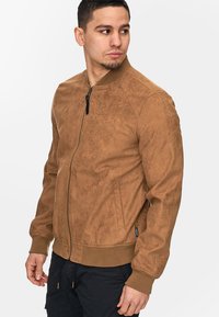 INDICODE JEANS WAYNE - Veste en similicuir - brown