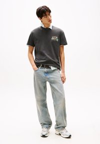 Tommy Jeans UNISEX czarny