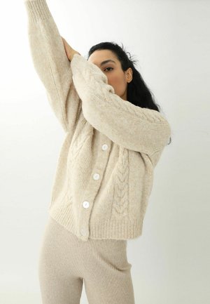 MIT ZOPFMUSTER - Cardigan - hellbeige