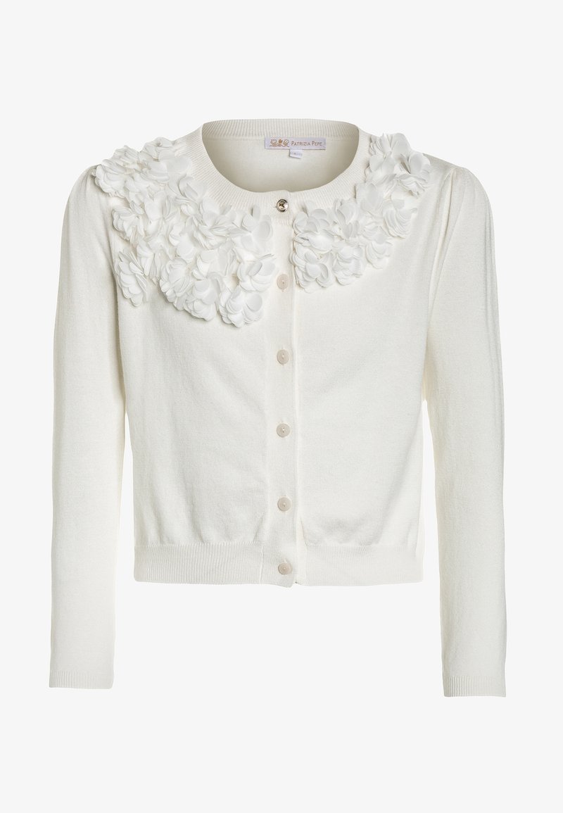Biały kardigan z długim rękawem, zapinany z przodu na guziki, ozdobiony fakturowanymi kwiatowymi aplikacjami wokół dekoltu i ramion.