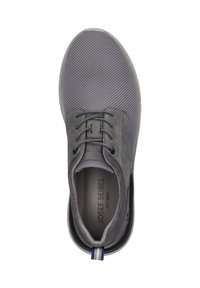 Šedá bota s síťovaným svrškem, semišovými detaily a šněrováním. Obsahuje polstrovanou stélku a gumovou podrážku s modro-bílým štítkem.