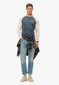 Superdry & Co ESSENTIAL LOGO - Longsleeve - lauren navy white sand