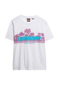 Camiseta de algodón blanca con un gráfico de palmera rosa y el logo "SUPERDRY" en color turquesa. Cuello redondo con mangas cortas, ajuste casual.