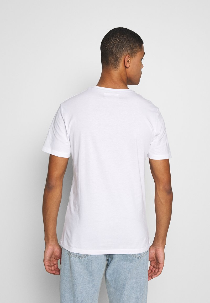 Herren T-Shirts basic | Pier One SUN MOON TEE T-Shirt print white/weiß - TI34703 Herren T-Shirts basic | Pier One SUN MOON TEE T-Shirt print white/weiß - TI34703