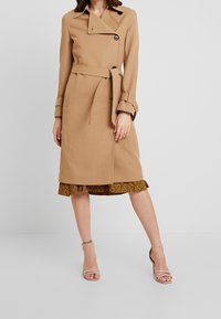 AllSaints Prochowiec