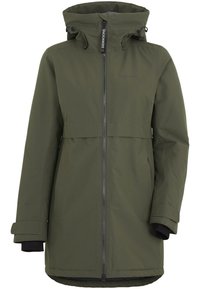 Abrigo impermeable de color verde oliva con cremallera frontal, capucha ajustable y puños elásticos. Presenta un diseño de yugo plano y una marca minimalista.