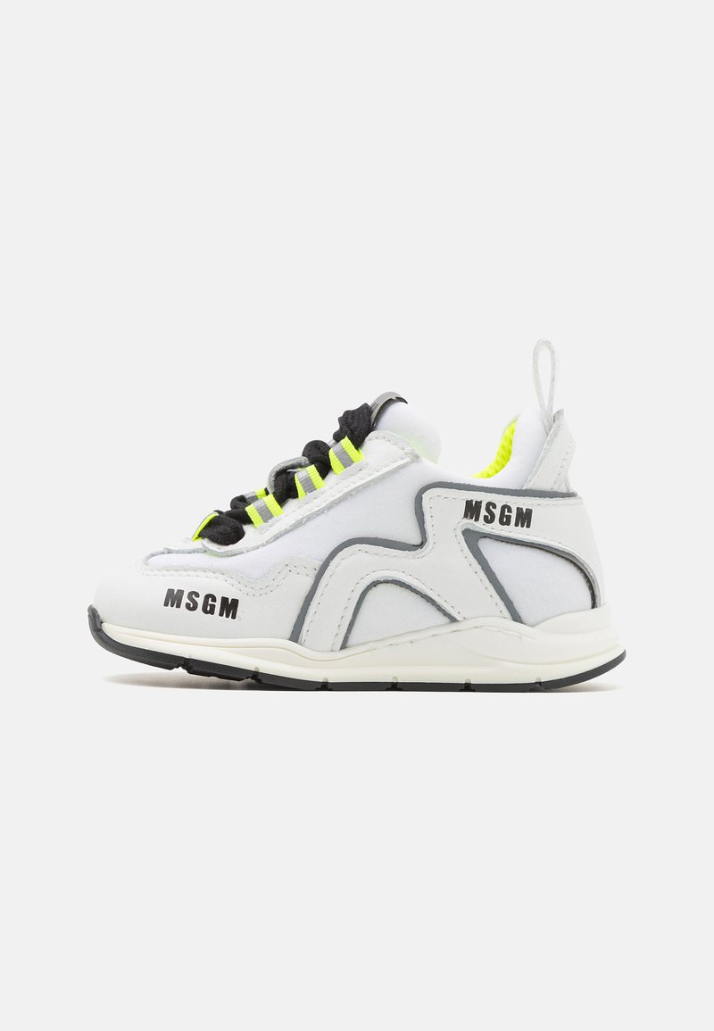 Sneakers low