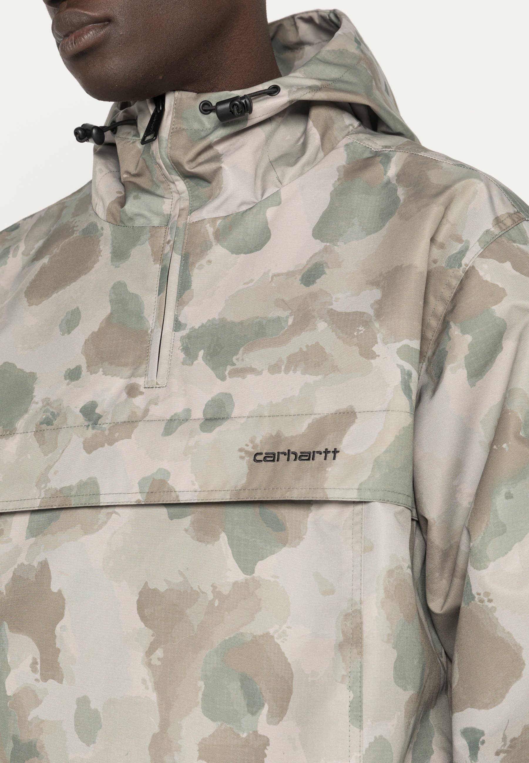 Carhartt WIP Windbreaker Pullover Camo Tide Thyme Black