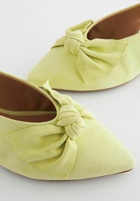 Next Ballerine sling - green