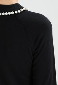mint&berry Sweter