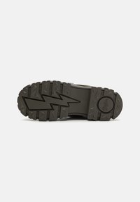 Buffalo ASPHA HYB - Trainers - khaki