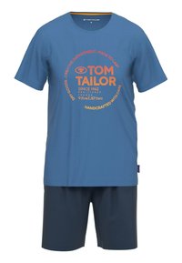 Camiseta de manga corta azul con gráfico circular de texto en naranja, combinada con pantalones cortos azul marino oscuros. Material de algodón, corte relajado, diseño simple.