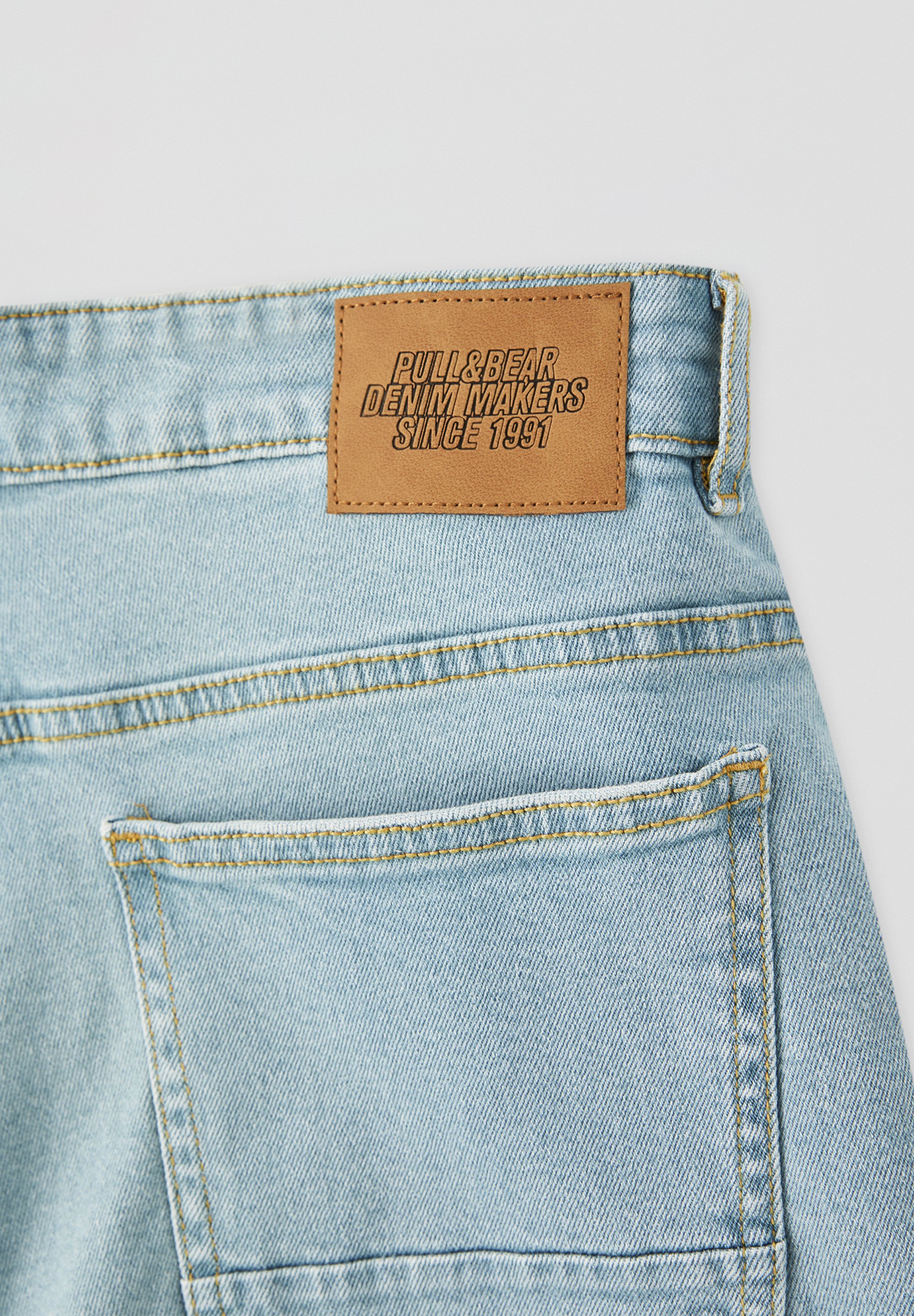 pull&bear denim makers