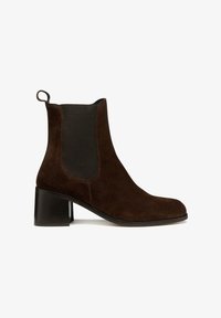 Seleccionado, dark brown