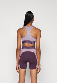 Puma KEEPS BRA - Sports-BH-er med medium støtte - pale plum