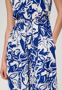 s.Oliver MET PRINT ALL-OVER - Kombinezonas - ozeanblau