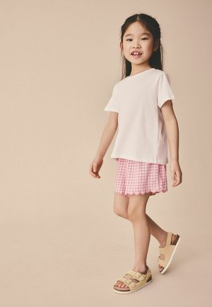 Next, REGULAR FIT - SCALLOP TRIM TEXTURED SHORTS . - Rövidnadrágok - pink gingham