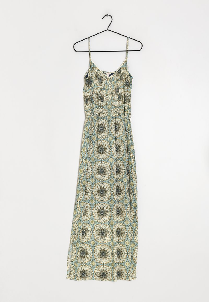 Robe bleu clair avec un motif floral comprenant des accents verts et bruns. Bretelles spaghetti et corsage ajusté, s'étendant jusqu'à une longueur maxi.