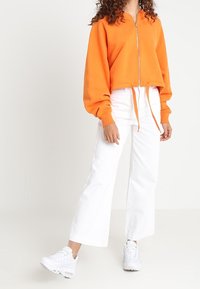 Weekday Felpa con zip - orange