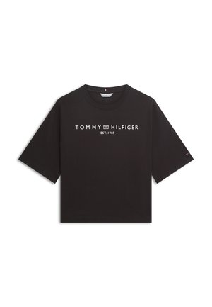 T-shirt corta nera con logo "TOMMY HILFIGER EST. 1985" bianco centrato sul petto e maniche corte larghe.