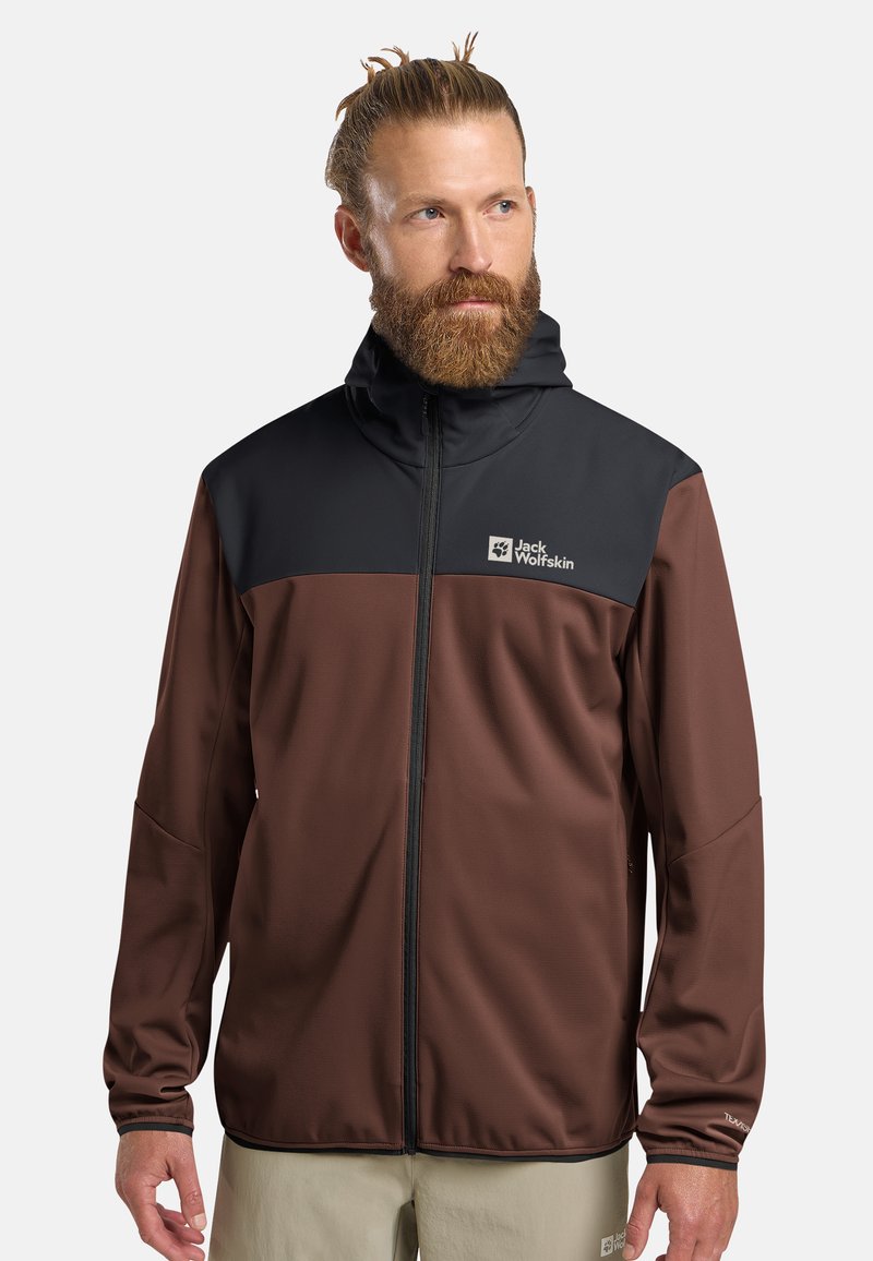 Giacca a zip con cappuccio marrone e nera, dal tessuto liscio, con un logo sulla parte superiore sinistra e un pannello superiore a contrasto.