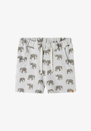 Shorts gris clair avec un motif d'éléphants répété en gris foncé. Conçus avec une taille élastique et un cordon de serrage.