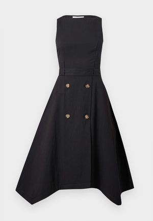 Črna midi obleka brez rokavov z izrezom v obliki čolna, oprijetim pasom, razširjenim asimetričnim robom in dvema vrstama rjavih gumbov na prednjem delu krila.