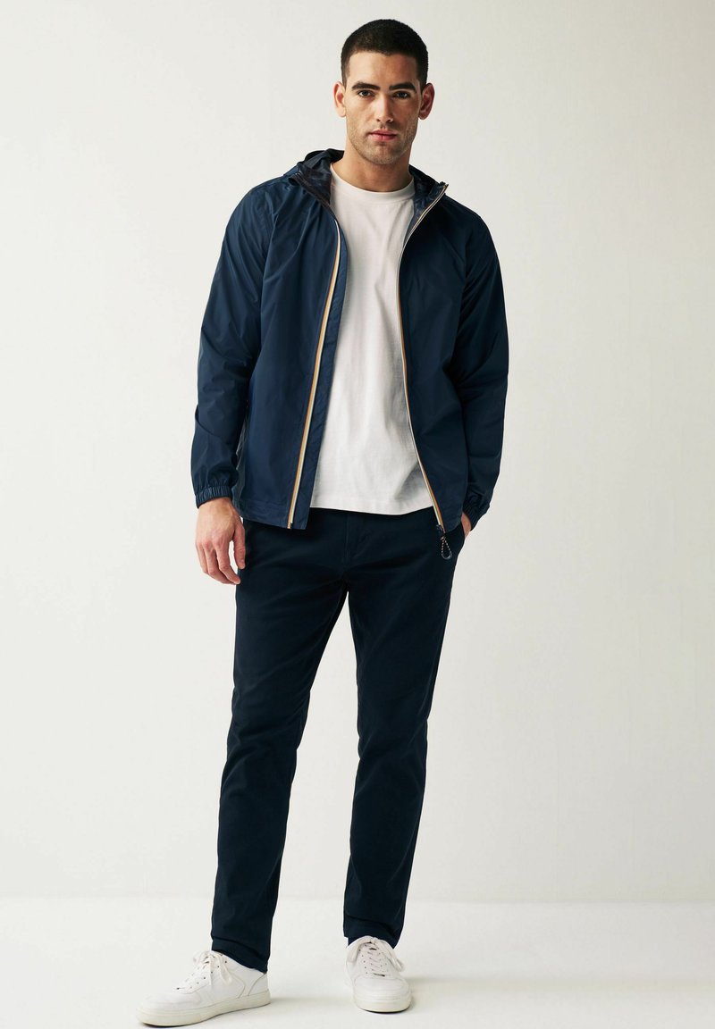 Next WATERPROOF POP ZIP PACKABLE - REGULAR FIT - Regnjakke / vandafvisende jakker - navy
