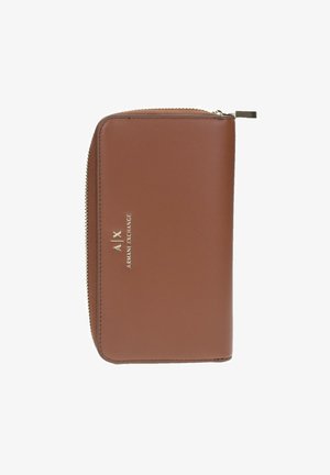 Portafoglio in pelle marrone con chiusura a zip, con stampa logo dorata "A|X ARMANI EXCHANGE" sul davanti e texture liscia.