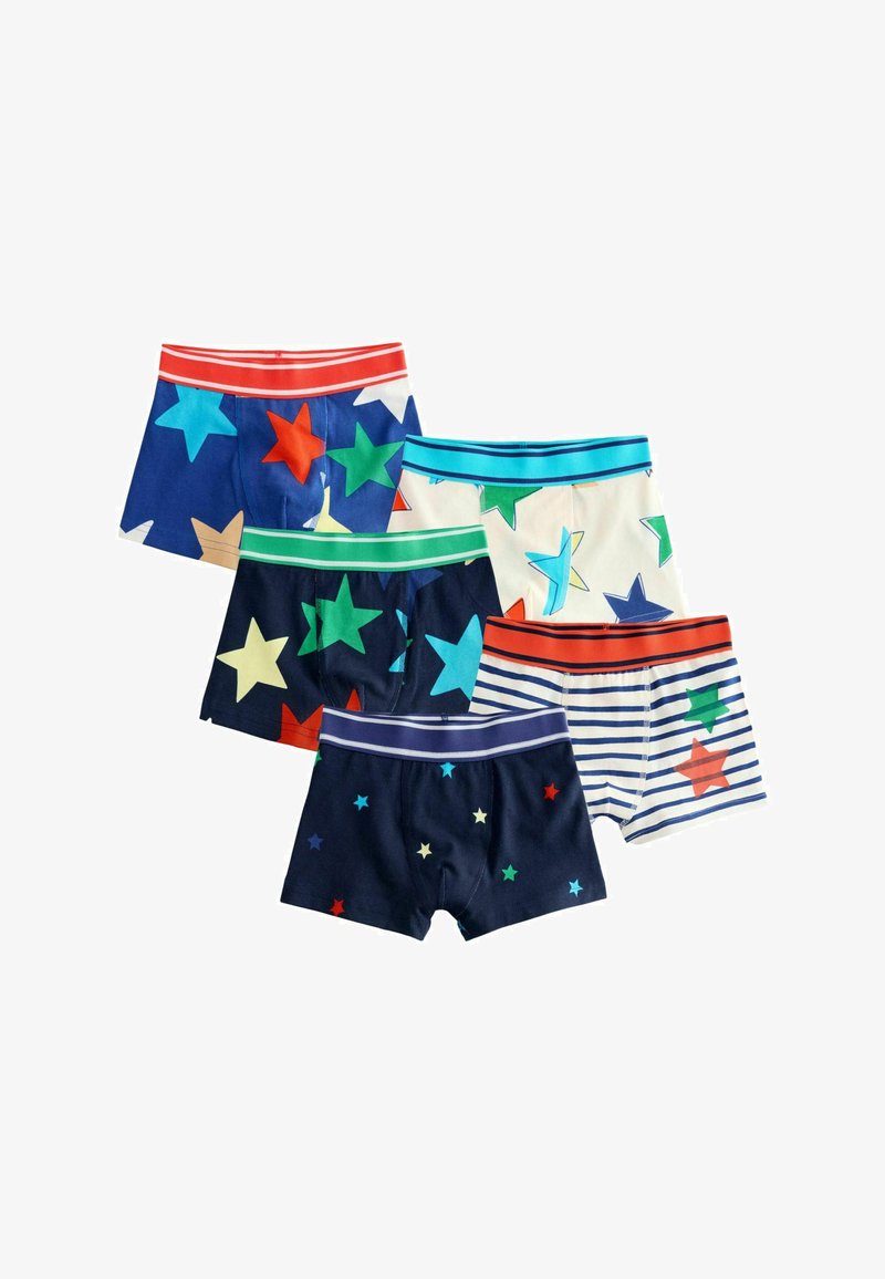 Ensemble de cinq boxers en coton pour garçons. Présente des motifs colorés d'étoiles et des rayures. Comprend des bandes unies bleu marine, crème et bleue.