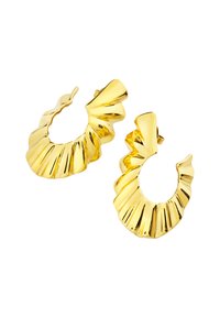 Guldtonade hoopsmycken med en rynkad design, som har en strukturerad yta med vertikala räfflor och en jämn, polerad finish.