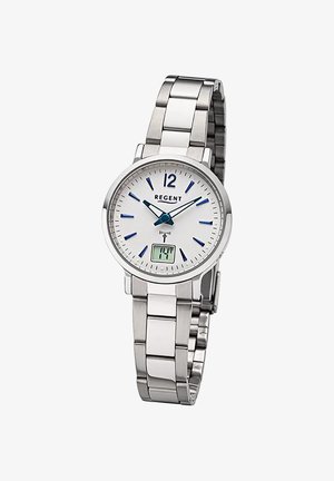 Montre-bracelet analogique en argent avec index horaires bleus, trois aiguilles, affichage numérique de la date et bracelet à maillons métalliques, marque Regent sur le cadran blanc.