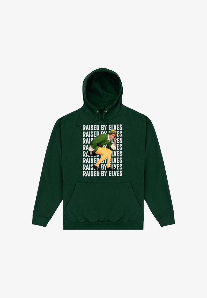 Felpa verde con una grafica frontale che presenta il testo ripetuto "CRESCIUTO DAGLI ELFI" e un'illustrazione di un personaggio vestito con un abito verde e pantaloni gialli.