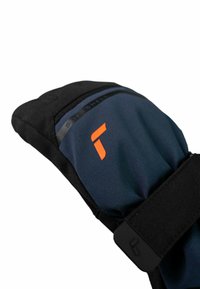 Zwarte winterhandschoen van navy softshell materiaal, met een oranje logo. Inclusief een polsband voor een veilige pasvorm. Soepele textuur.