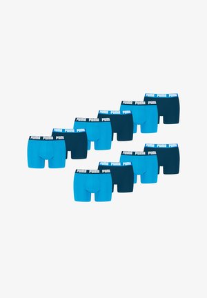 Puma Herren-Boxershorts-Set, bestehend aus einer Kombination von einfarbigem Dunkelblau und Hell-Türkis, mit schwarzen elastischen Bündchen, die das Logo zeigen.