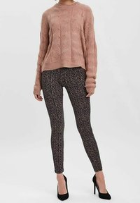 Vero Moda Strickpullover - light pink