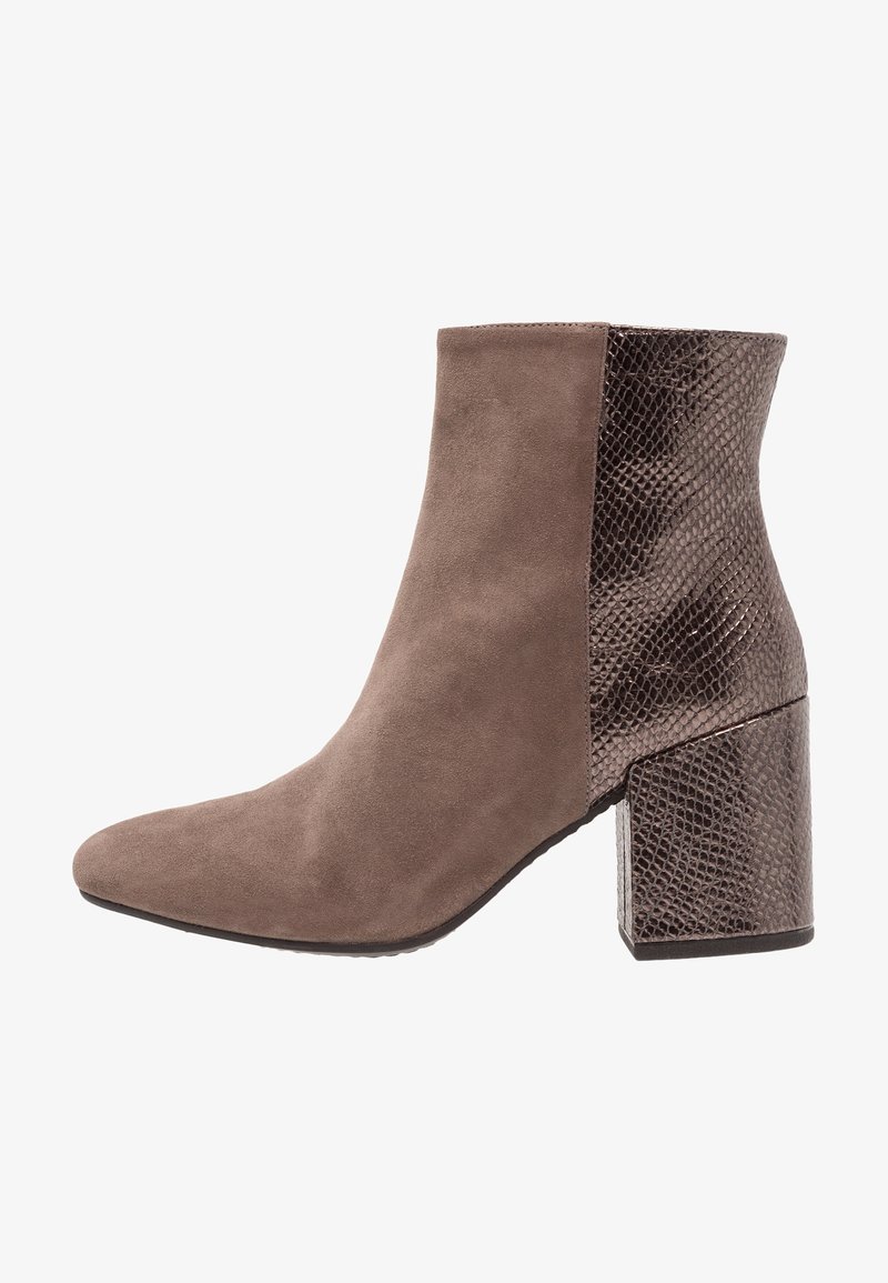 KIOMI Enkelkaarsjes - taupe