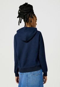 Wrangler REGULAR HOODIE - Felpa con cappuccio - navy