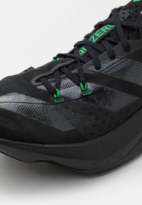 adidas Performance ADIZERO ADIOS PRO 3 UNISEX - Chaussures de running sur route - core black