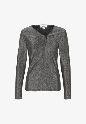 Juodas ilgomis rankovėmis marškinėliai su sidabru blizgučiais, apvaliu iškirpimu ir sukrėsto detaliu prie krūtinės, suteikiančiu papildomo tekstūros.